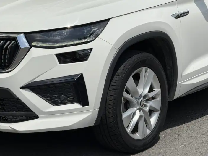 Skoda Kodiaq 2022 Model TSI330 5 seat 2WD Exclusive Edition – фото 9