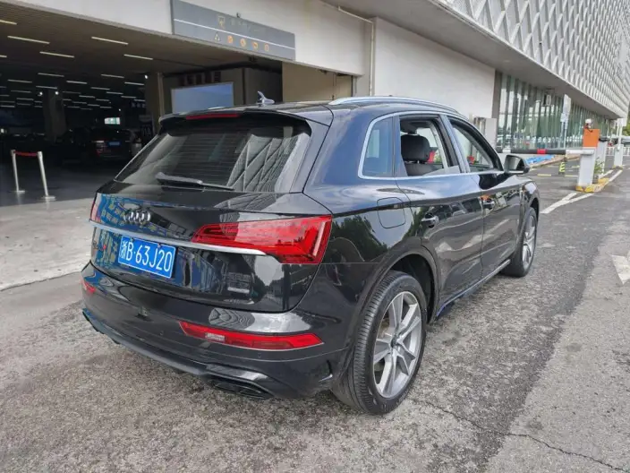 Audi Q5L 2022 Model 45T Luxury Dynamic Model – фото 6