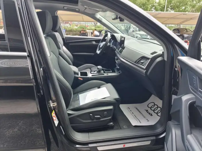 Audi Q5L 2022 Model 45T Luxury Dynamic Model – фото 8