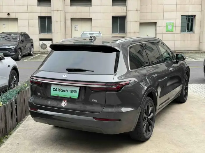 Li Auto ONE 2021 Model Extended Range 6 seat Edition – фото 4
