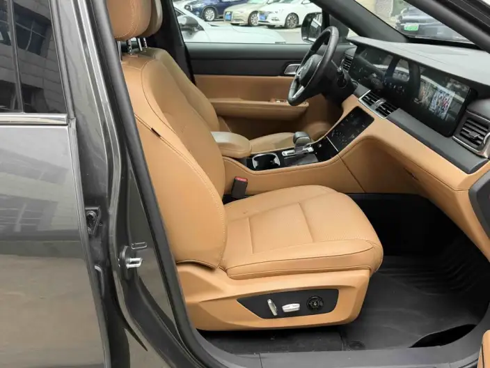 Li Auto ONE 2021 Model Extended Range 6 seat Edition – фото 7