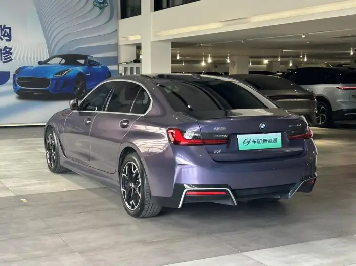 BMW i3 2025 Model eDrive35L – фото 4
