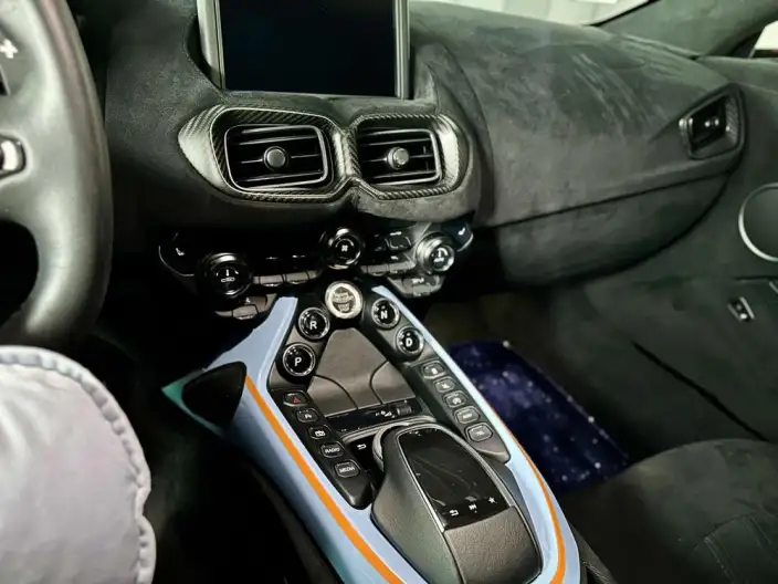Vantage 2020 Model 4.0T V8 Coupe – фото 8