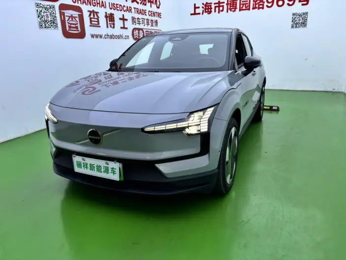 Volvo EX30 2025 Model Rear Drive Long Battery Life Pro Edition Ultra – фото 1