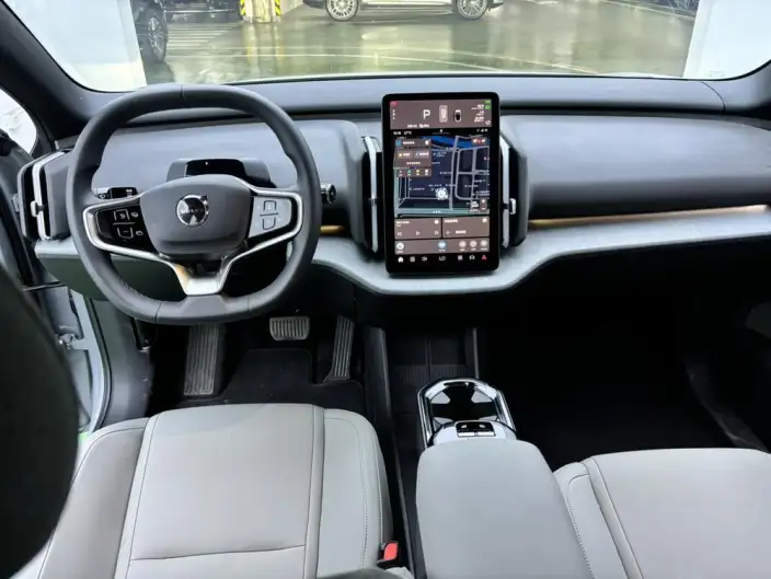 Volvo EX30 2025 Model Rear Drive Long Battery Life Pro Edition Ultra – фото 8