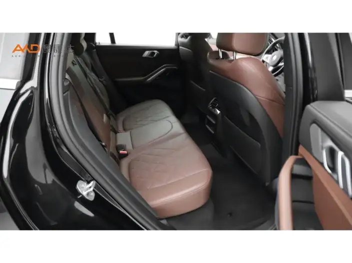 BMW X6 2023 Model xDrive40i M Sports Set – фото 8
