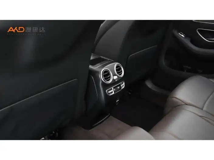 Mercedes-Benz GLC 2022 Model Facelift GLC 300 L 4MATIC Dynamic Model Collector Edition – фото 5