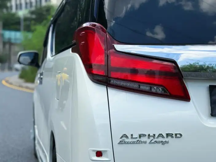 Vellfire 2020 Model Hybrid 2.5L HV Premium Edition – фото 8