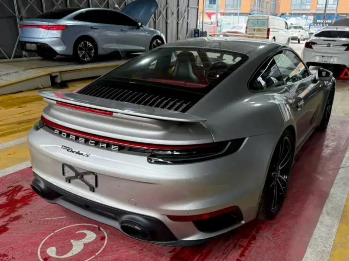 PORSCHE 911 2020 Model Turbo S 3.7T – фото 4