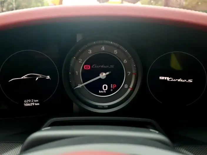 PORSCHE 911 2020 Model Turbo S 3.7T – фото 9