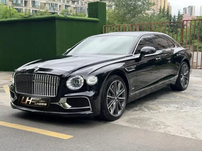 Continental Flying Spur 2022 Model 4.0T V8 Standard Edition – фото 1