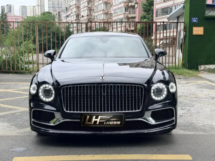 Continental Flying Spur 2022 Model 4.0T V8 Standard Edition – фото 2