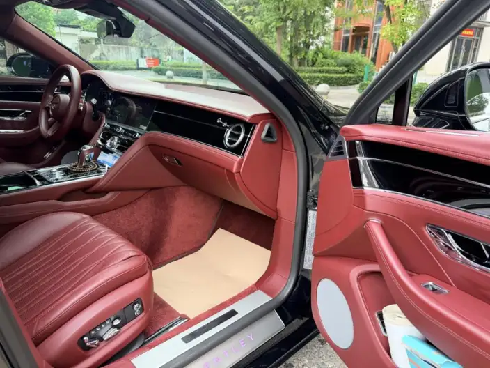 Continental Flying Spur 2022 Model 4.0T V8 Standard Edition – фото 5