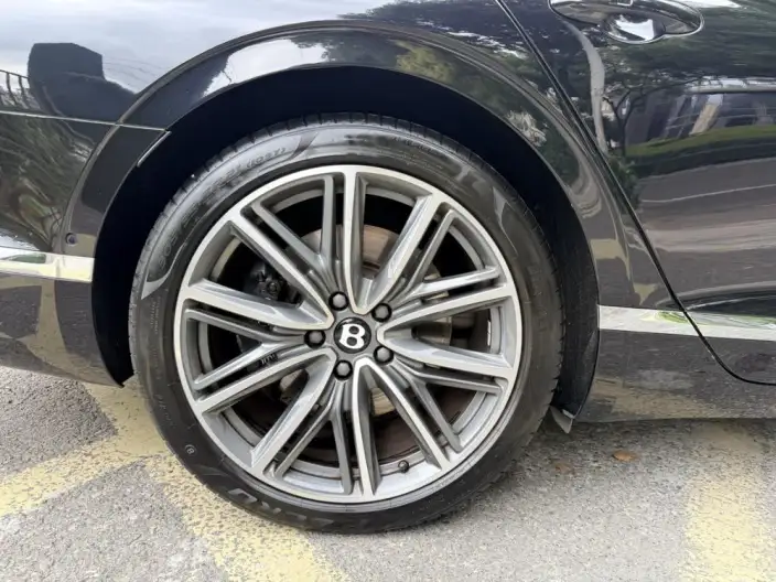 Continental Flying Spur 2022 Model 4.0T V8 Standard Edition – фото 7
