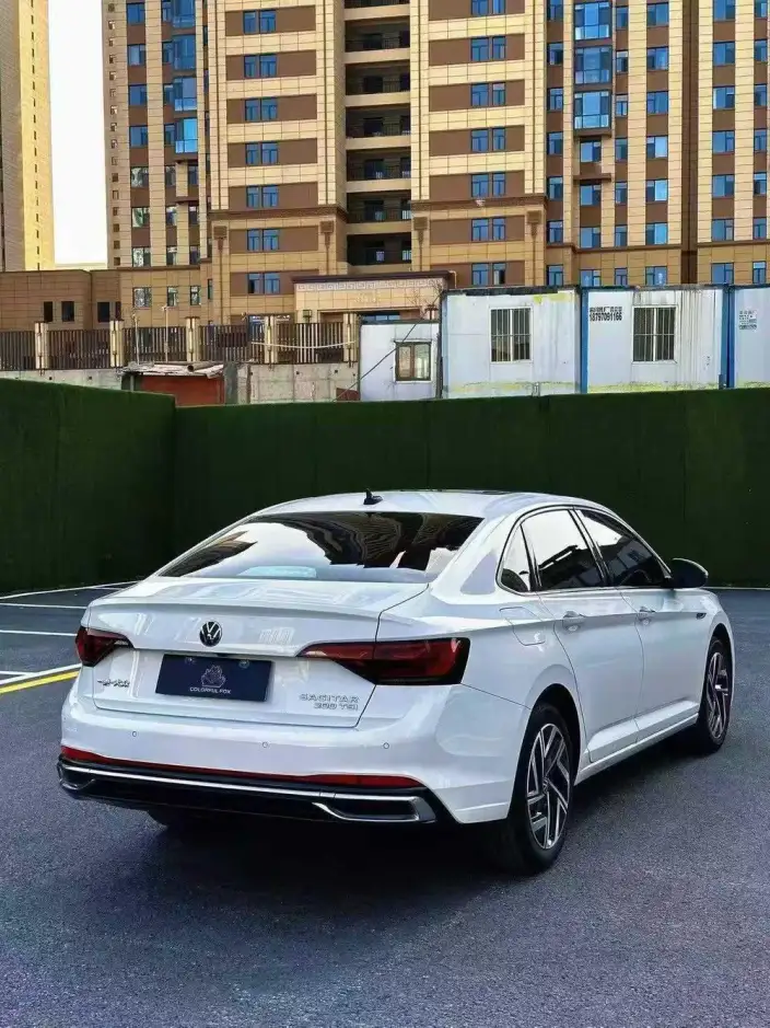 Volkswagen Sagitar 2023 Model 200TSI DSG Flying Version – фото 6