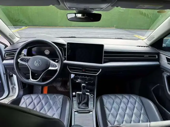 Volkswagen Sagitar 2023 Model 200TSI DSG Flying Version – фото 8