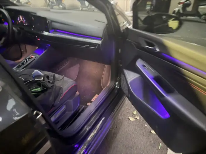 Volkswagen Golf GTI 2021 Model 380TSI DSG GTI – фото 7