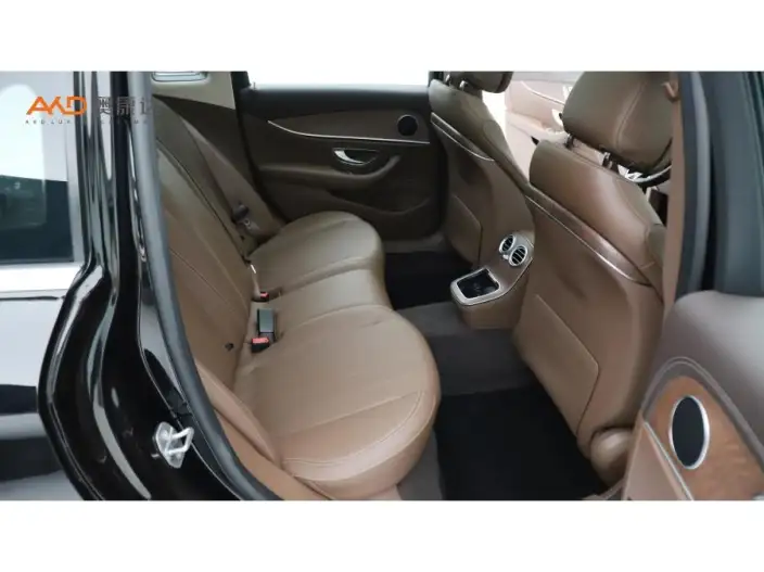 Mercedes-Benz E-Class PHEV 2022 Model Facelift II E 350 e L sedan – фото 8