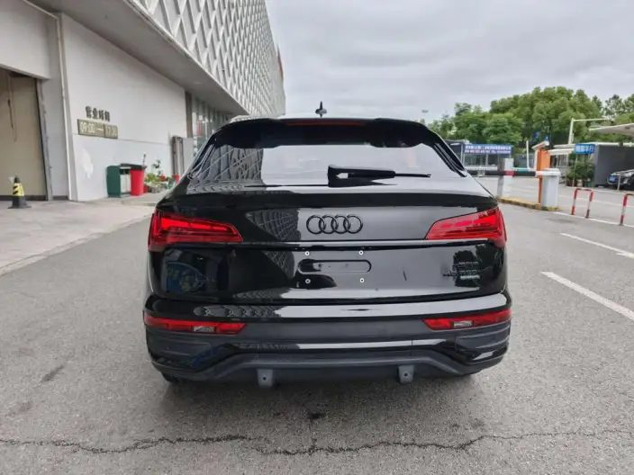 Audi Q5L Sportback 2022 Model 45 TFSI Luxury Model – фото 5