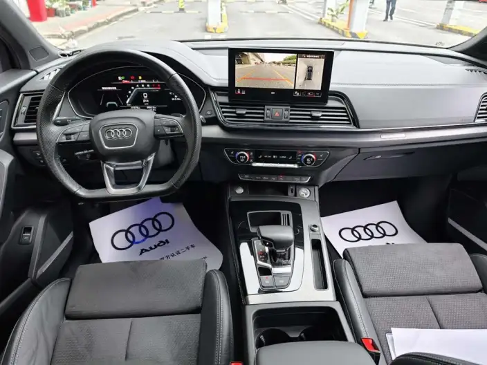 Audi Q5L Sportback 2022 Model 45 TFSI Luxury Model – фото 8