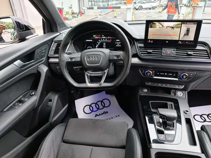 Audi Q5L Sportback 2022 Model 45 TFSI Luxury Model – фото 9