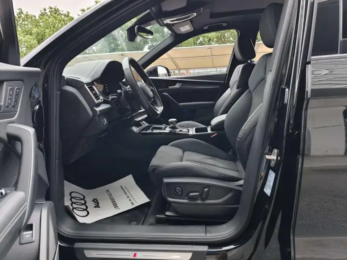 Audi Q5L Sportback 2022 Model 45 TFSI Luxury Model – фото 10