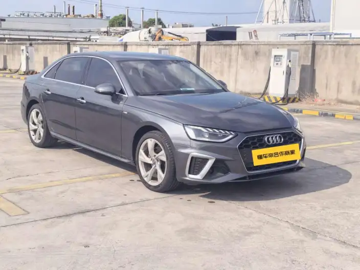 Audi A4 L 2020 Model 40 TFSI Fashion Dynamic Model – фото 3