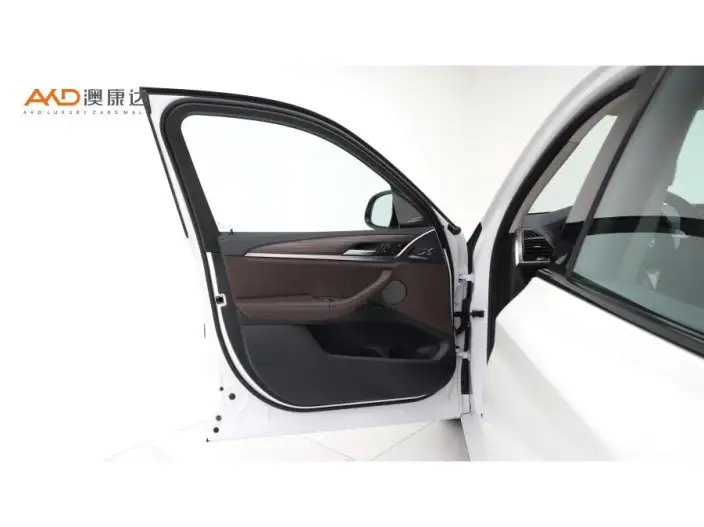 BMW X3 2021 Model xDrive28i M Sports Set – фото 9