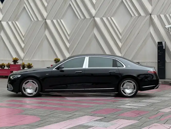 Mercedes-Maybach S-Class 2024 Model S 680 4MATIC – фото 4