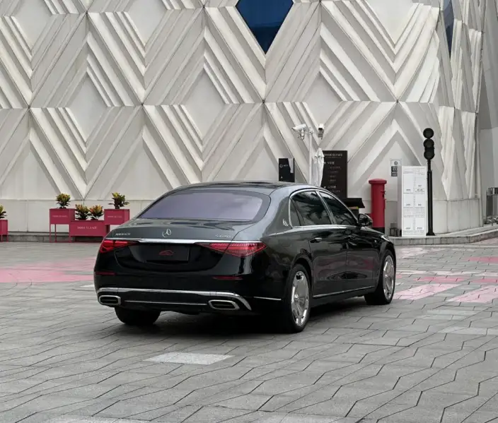 Mercedes-Maybach S-Class 2024 Model S 680 4MATIC – фото 7