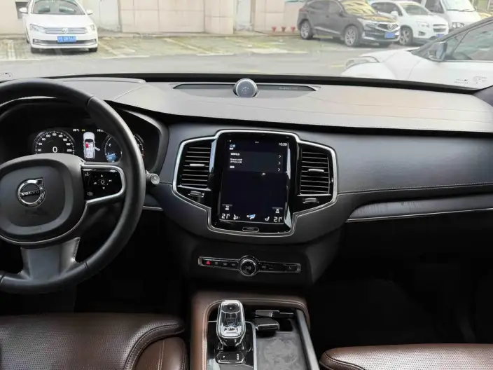 Volvo XC90 2021 Model B6 Smart Elegance Deluxe Edition 7 seat – фото 9
