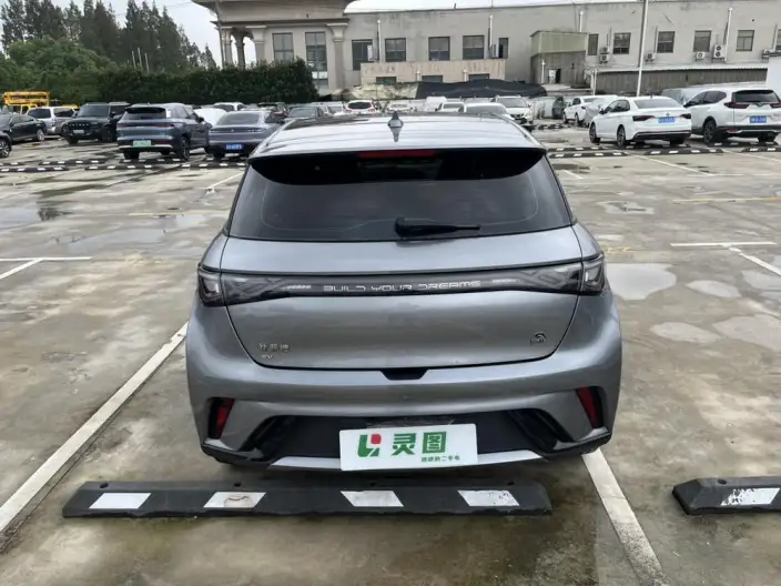 BYD Dolphin 2023 Model Fashion Edition – фото 6