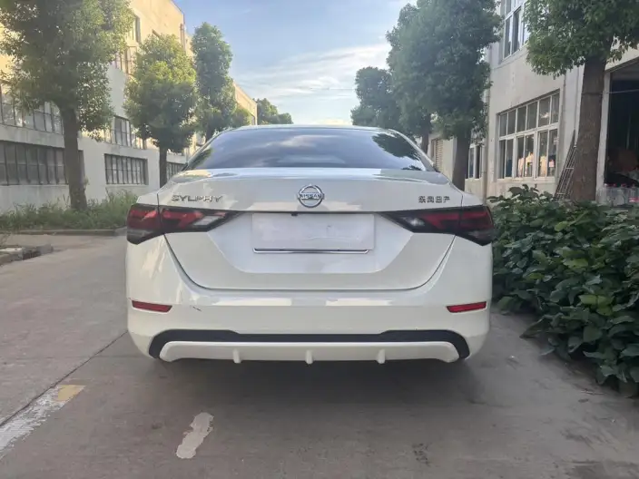 Nissan Sylphy 2021 Model 1.6L XL CVT Yuexiang Edition – фото 5