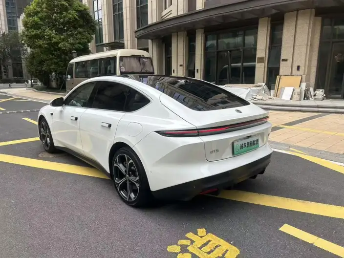 NIO ET5 2024 Model 75kWh – фото 4