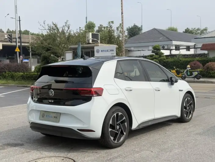 Volkswagen ID.3 2023 Model Pure Smart Edition – фото 2