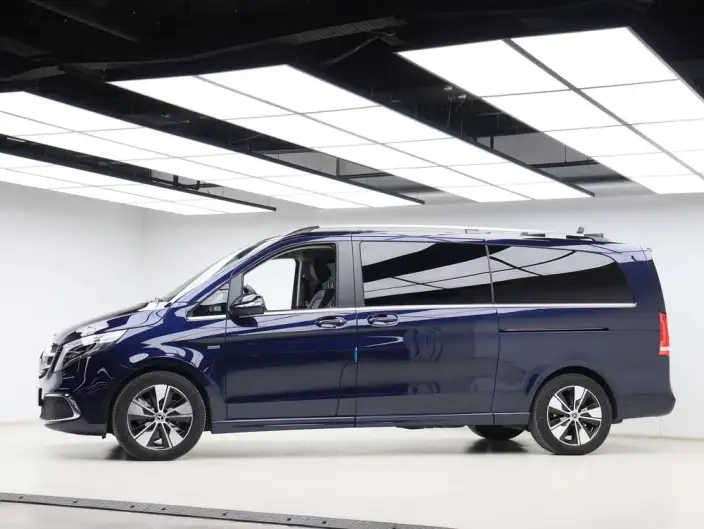 Mercedes-Benz V-Class 2021 Model V 260 L Long wheelbase Premium Edition – фото 3