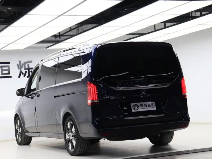 Mercedes-Benz V-Class 2021 Model V 260 L Long wheelbase Premium Edition – фото 4