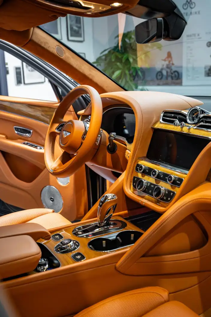 Bentayga 2021 Model 4.0T V8 – фото 8