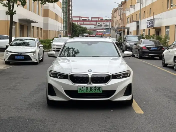 BMW i3 2022 Model eDrive35L – фото 2