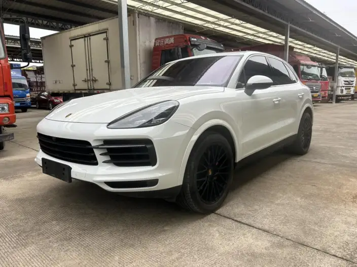 Cayenne E-Hybrid 2021 Model Cayenne E-Hybrid 2.0T – фото 1