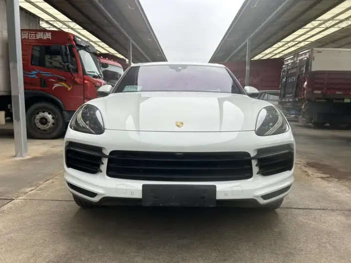 Cayenne E-Hybrid 2021 Model Cayenne E-Hybrid 2.0T – фото 2