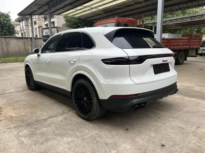 Cayenne E-Hybrid 2021 Model Cayenne E-Hybrid 2.0T – фото 4