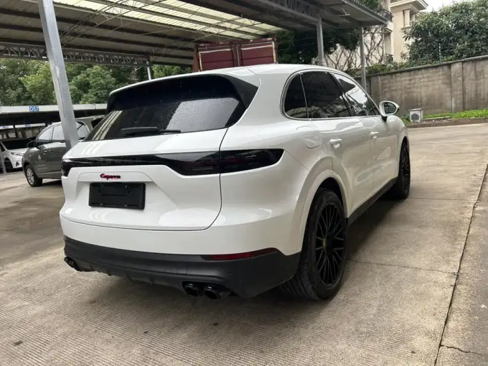 Cayenne E-Hybrid 2021 Model Cayenne E-Hybrid 2.0T – фото 6