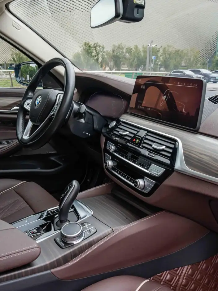 BMW 5 Series 2022 Model Facelift II 530Li Leading Model Luxury Set – фото 10