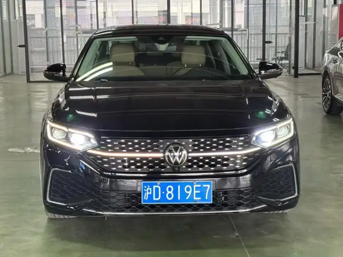 Volkswagen Passat 2023 Model 330TSI Starry sky Premium Edition – фото 2