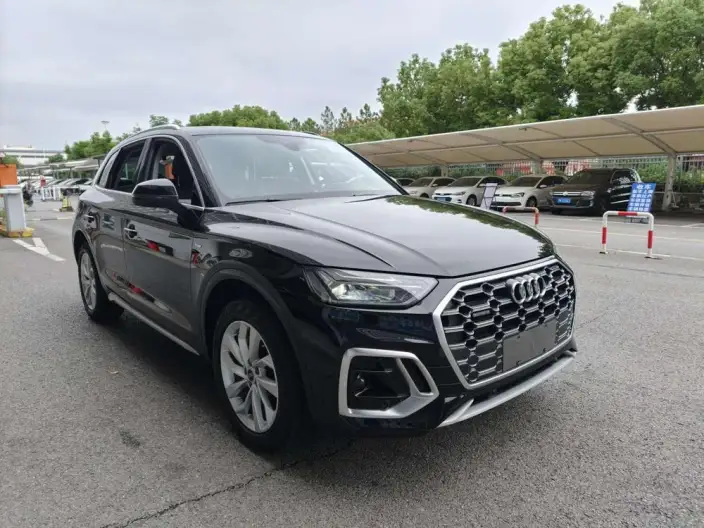 Audi Q5L 2021 Model 40 TFSI Luxury Dynamic Model – фото 3