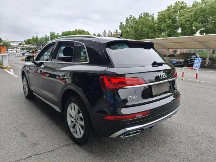 Audi Q5L 2021 Model 40 TFSI Luxury Dynamic Model – фото 4