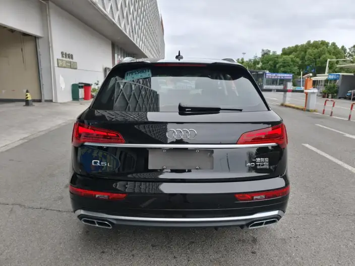 Audi Q5L 2021 Model 40 TFSI Luxury Dynamic Model – фото 5