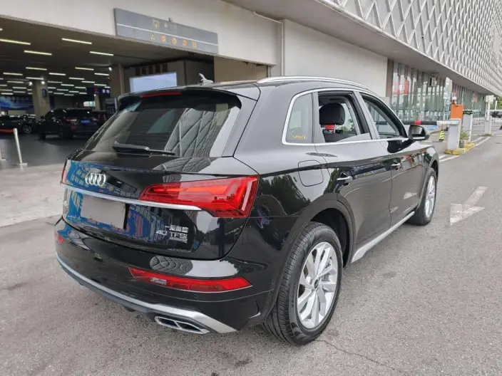 Audi Q5L 2021 Model 40 TFSI Luxury Dynamic Model – фото 6