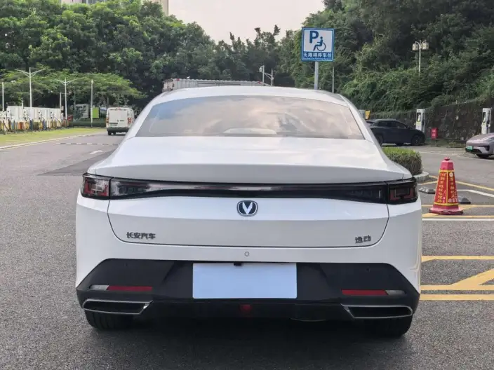 Changan Eado 2025 Model 1.5T DCT 500Bar Noble Model – фото 6